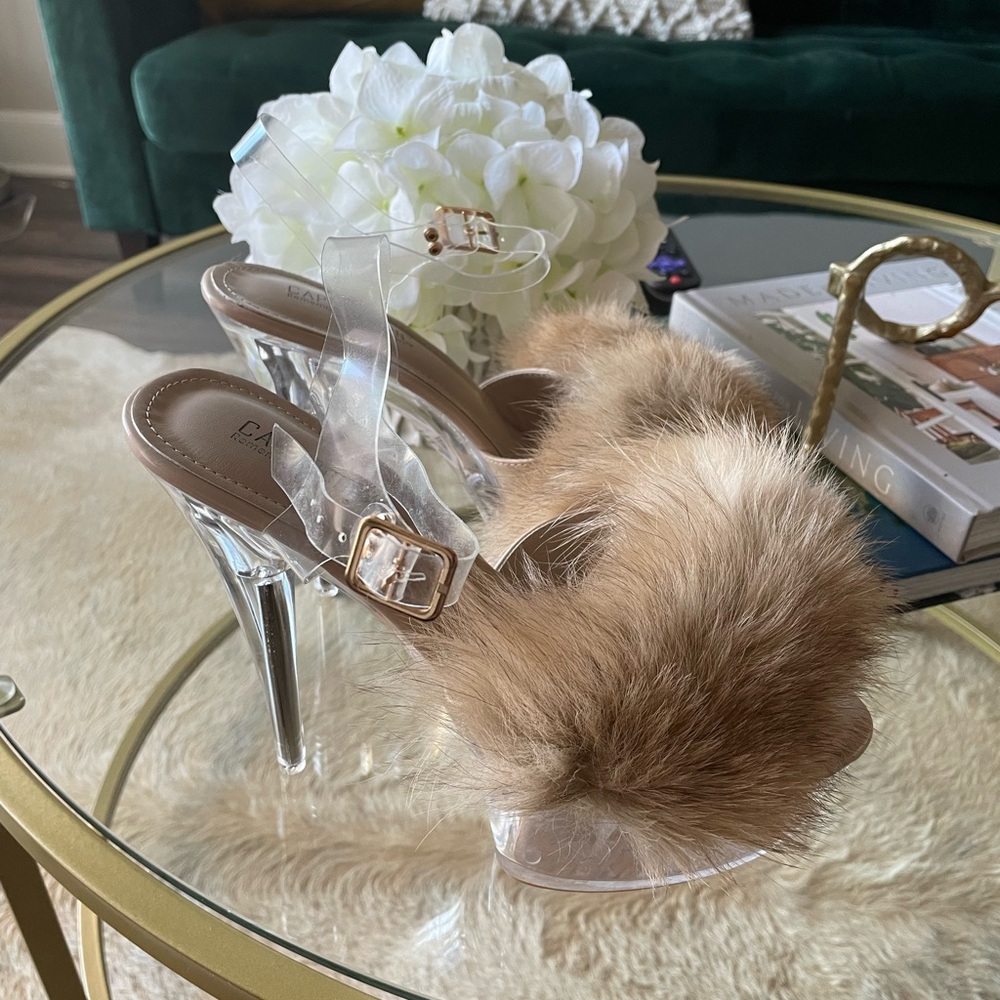 Nude Fur detail Heels NWOT